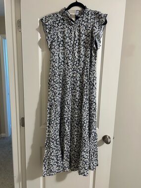 Listicle Navy and White Floral Ruffle Maxi Dress